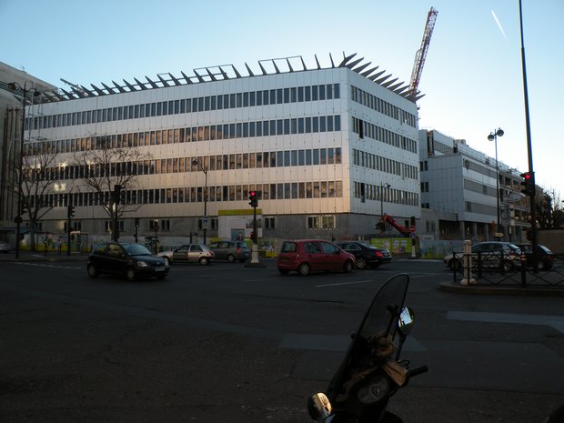  hôpital Neker vu depuis la rue de Sèvres